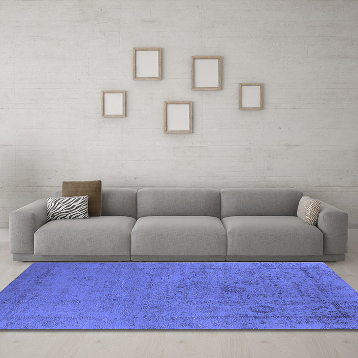 Machine Washable Oriental Blue Industrial Rug in a Living Room, wshurb2595blu