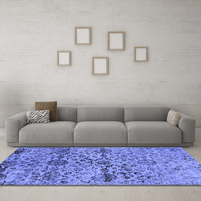 Machine Washable Oriental Blue Industrial Rug in a Living Room, wshurb2600blu