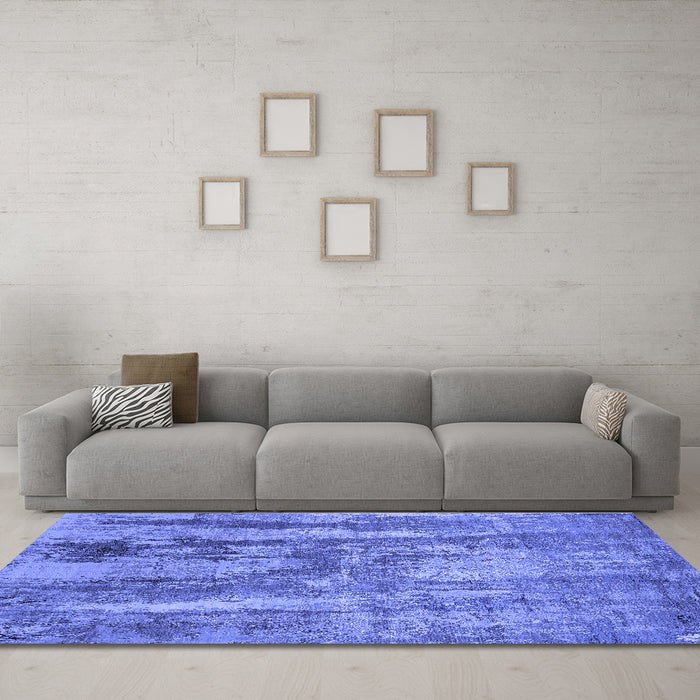 Machine Washable Oriental Blue Industrial Rug in a Living Room, wshurb2602blu