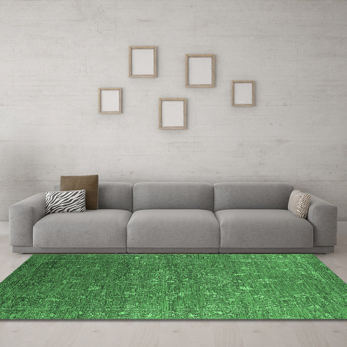 Machine Washable Oriental Emerald Green Industrial Area Rugs in a Living Room,, wshurb2604emgrn