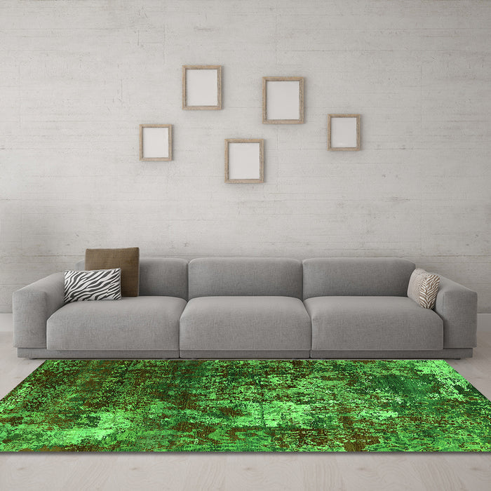 Machine Washable Oriental Green Industrial Area Rugs in a Living Room,, wshurb2606grn
