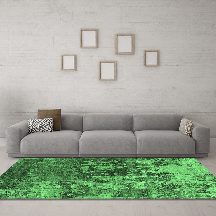 Machine Washable Oriental Emerald Green Industrial Area Rugs in a Living Room,, wshurb2608emgrn