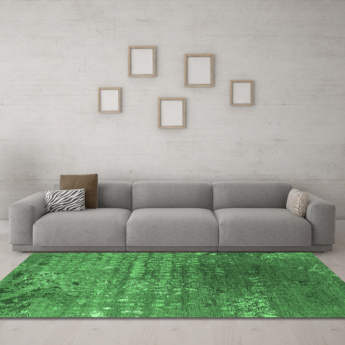 Machine Washable Oriental Emerald Green Industrial Area Rugs in a Living Room,, wshurb2612emgrn