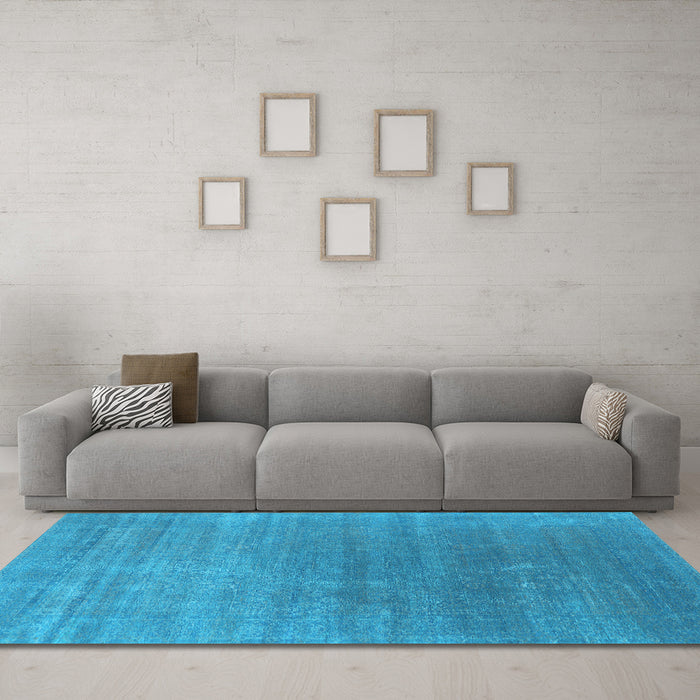 Machine Washable Oriental Light Blue Industrial Rug in a Living Room, wshurb2613lblu