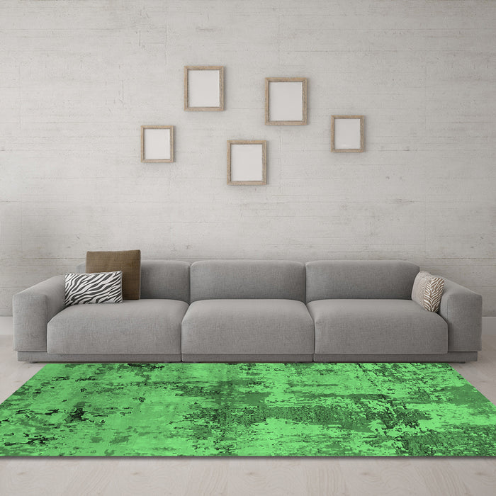 Machine Washable Oriental Emerald Green Industrial Area Rugs in a Living Room,, wshurb2616emgrn