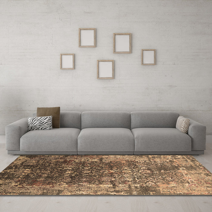Machine Washable Oriental Brown Industrial Rug in a Living Room,, wshurb2619brn