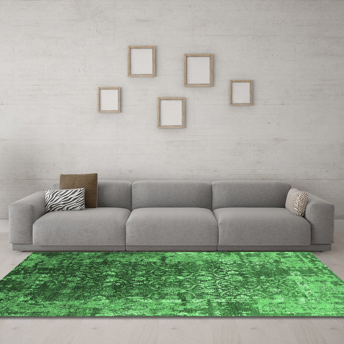Machine Washable Oriental Emerald Green Industrial Area Rugs in a Living Room,, wshurb2619emgrn