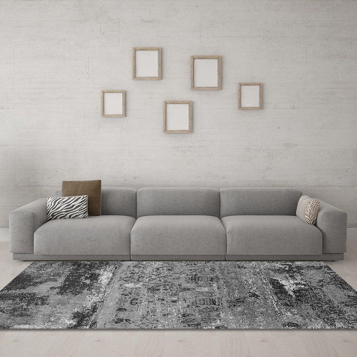 Machine Washable Oriental Gray Industrial Rug in a Living Room,, wshurb2620gry