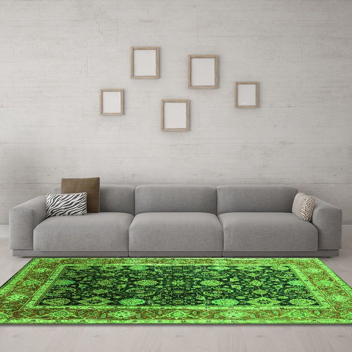 Machine Washable Oriental Green Industrial Area Rugs in a Living Room,, wshurb2621grn