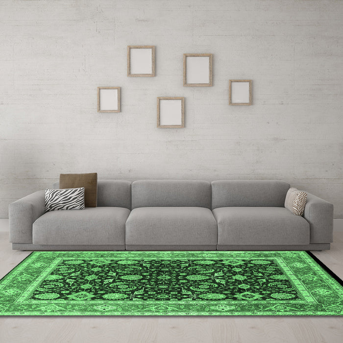 Machine Washable Oriental Emerald Green Industrial Area Rugs in a Living Room,, wshurb2623emgrn