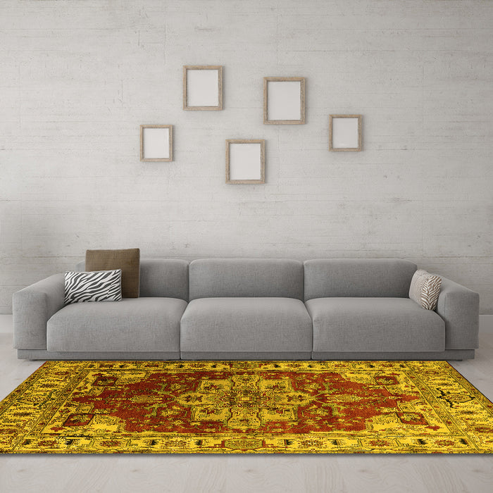 Machine Washable Persian Yellow Traditional Rug in a Living Room, wshurb2627yw