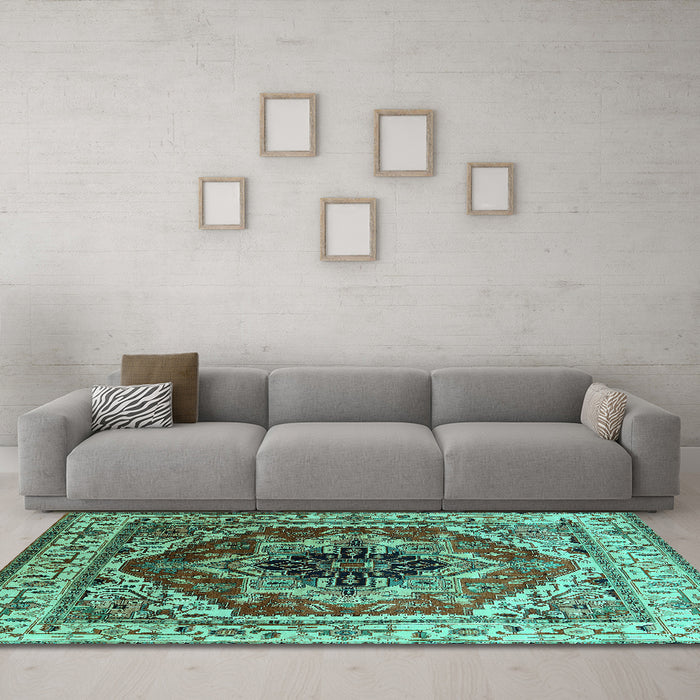 Machine Washable Persian Turquoise Traditional Area Rugs in a Living Room,, wshurb2628turq