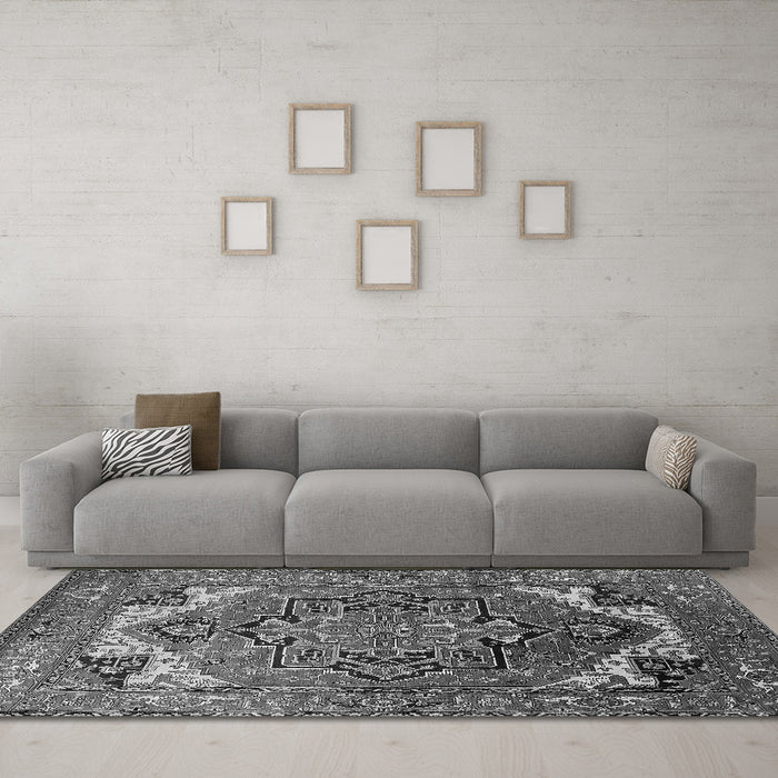 Machine Washable Oriental Gray Industrial Rug in a Living Room,, wshurb2629gry