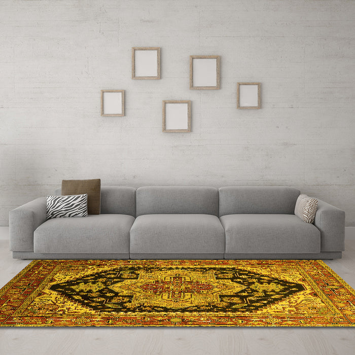 Machine Washable Geometric Yellow Traditional Rug in a Living Room, wshurb2633yw