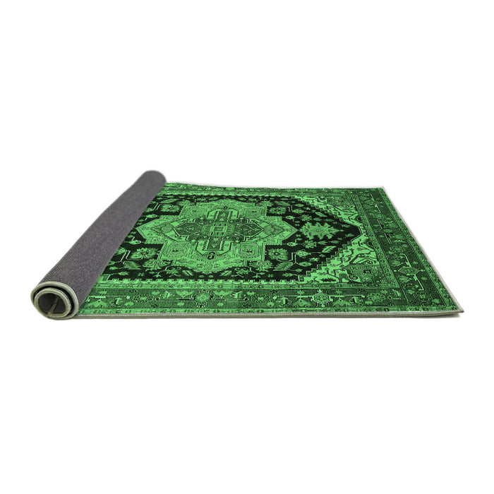 Sideview of Geometric Emerald Green Traditional Rug, urb2633emgrn