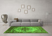 Machine Washable Persian Green Traditional Area Rugs in a Living Room,, wshurb2635grn