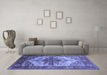 Machine Washable Persian Blue Traditional Rug in a Living Room, wshurb2635blu
