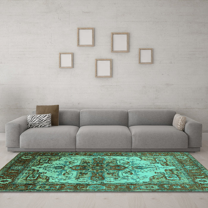Machine Washable Persian Turquoise Traditional Area Rugs in a Living Room,, wshurb2635turq