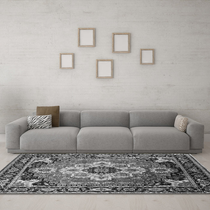 Machine Washable Persian Gray Traditional Rug in a Living Room,, wshurb2636gry