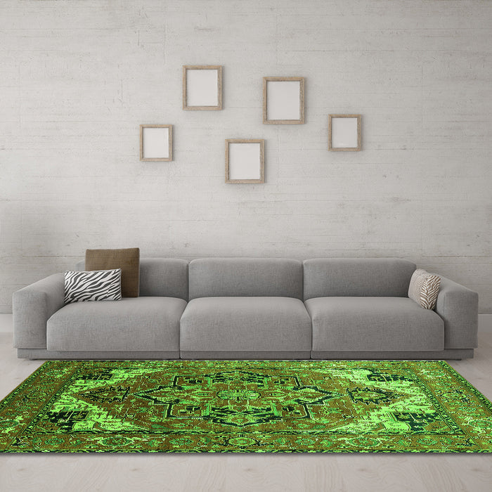 Machine Washable Oriental Green Industrial Area Rugs in a Living Room,, wshurb2639grn