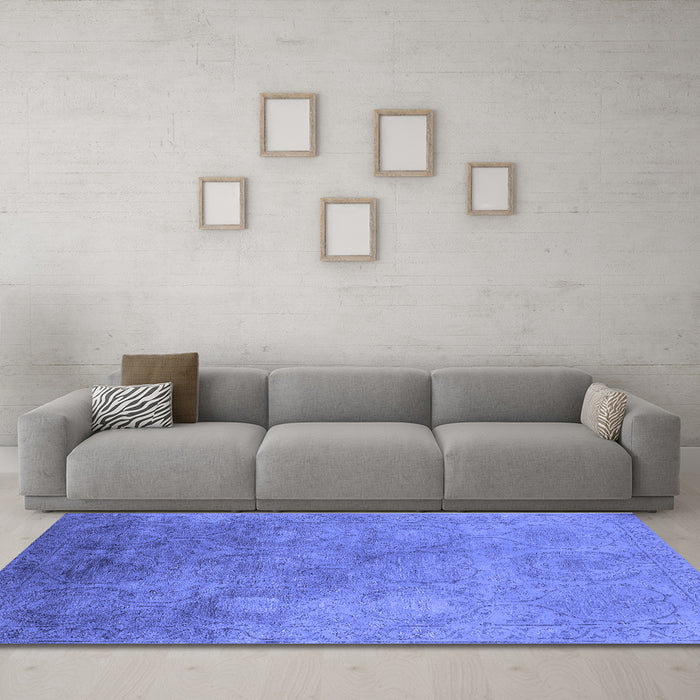 Machine Washable Oriental Blue Industrial Rug in a Living Room, wshurb2647blu