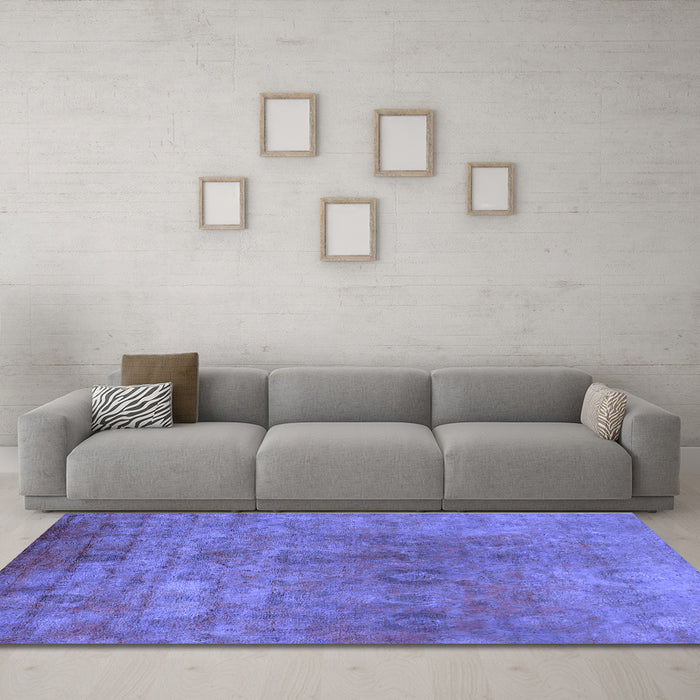 Machine Washable Oriental Blue Industrial Rug in a Living Room, wshurb2648blu