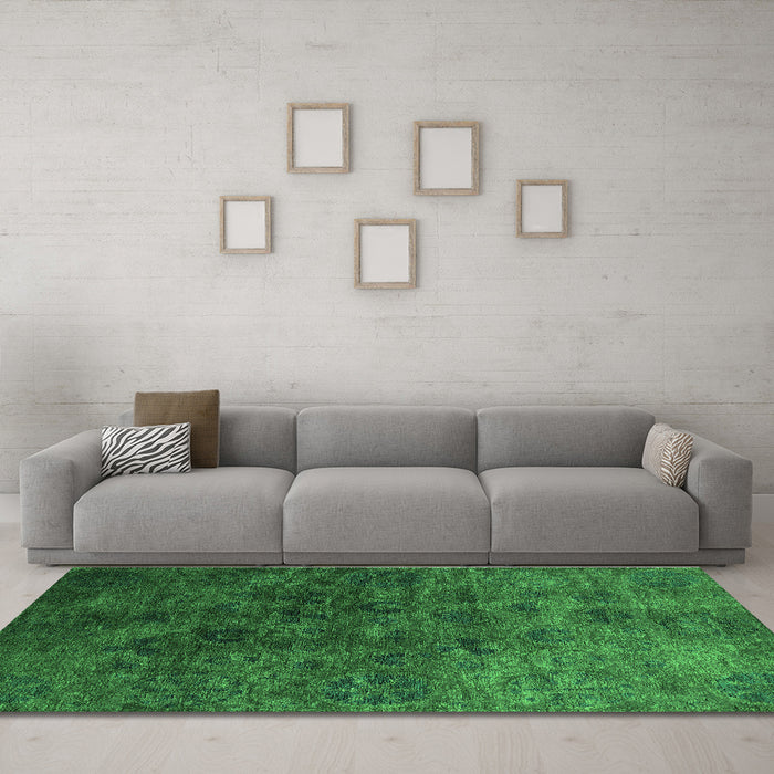 Machine Washable Oriental Green Industrial Area Rugs in a Living Room,, wshurb2653grn