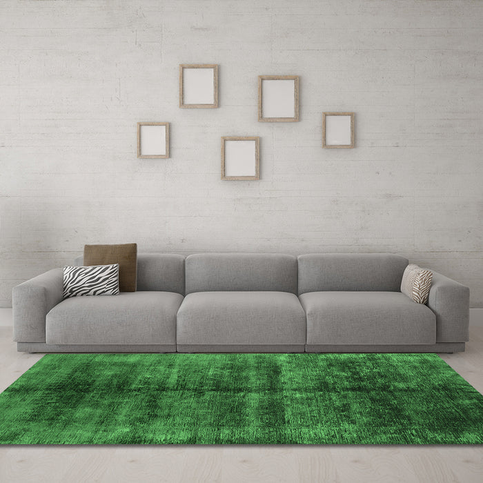 Machine Washable Oriental Emerald Green Industrial Area Rugs in a Living Room,, wshurb2661emgrn