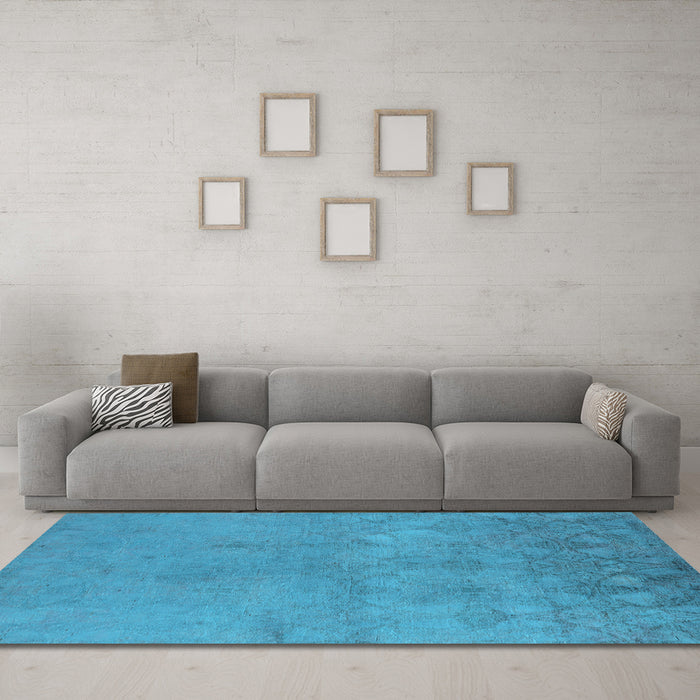 Machine Washable Oriental Light Blue Industrial Rug in a Living Room, wshurb2663lblu