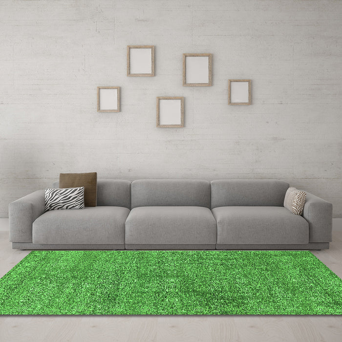 Machine Washable Oriental Green Industrial Area Rugs in a Living Room,, wshurb2665grn