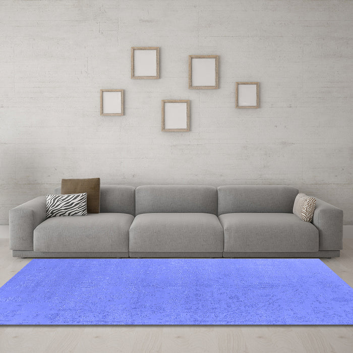 Machine Washable Oriental Blue Industrial Rug in a Living Room, wshurb2666blu