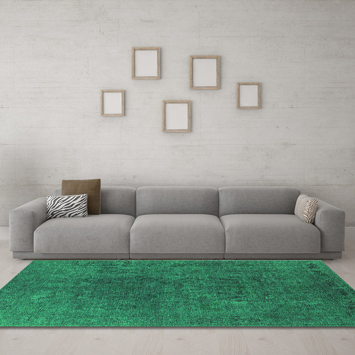 Machine Washable Oriental Green Industrial Area Rugs in a Living Room,, wshurb2671grn