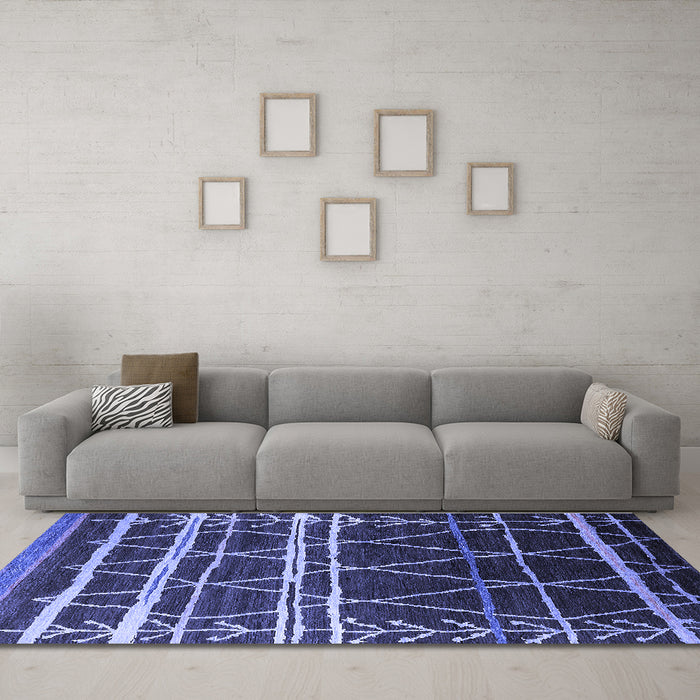 Machine Washable Oriental Blue Industrial Rug in a Living Room, wshurb2673blu