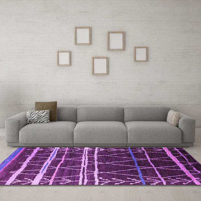 Machine Washable Oriental Purple Industrial Area Rugs in a Living Room, wshurb2673pur
