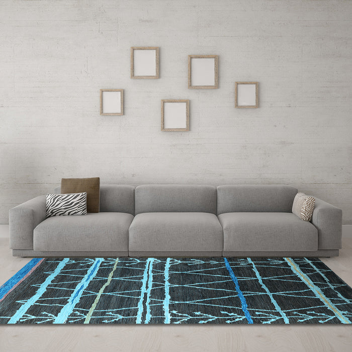 Machine Washable Oriental Light Blue Industrial Rug in a Living Room, wshurb2673lblu