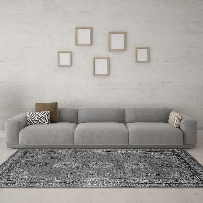 Machine Washable Oriental Gray Industrial Rug in a Living Room,, wshurb2674gry