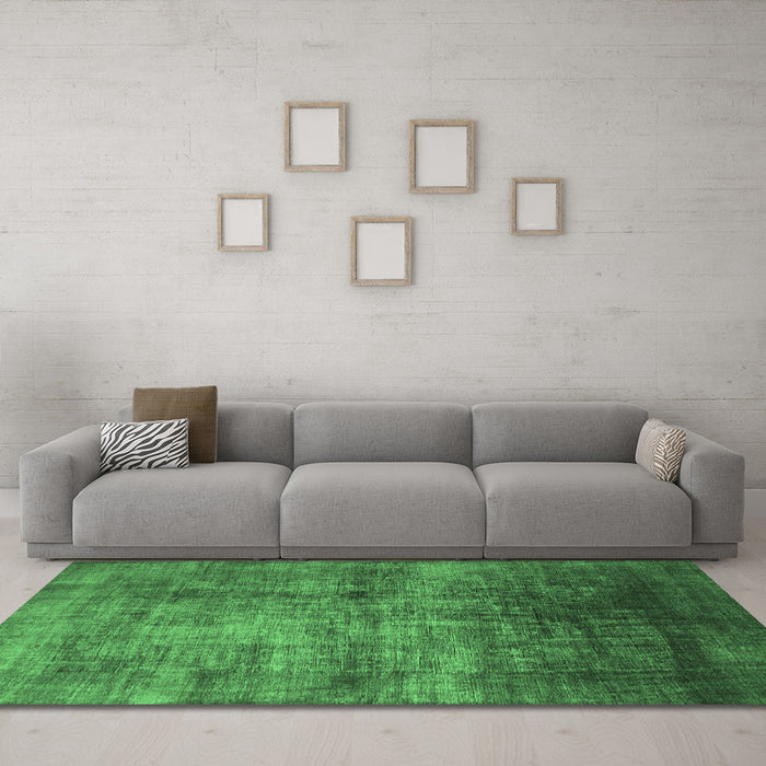 Machine Washable Oriental Emerald Green Industrial Area Rugs in a Living Room,, wshurb2676emgrn