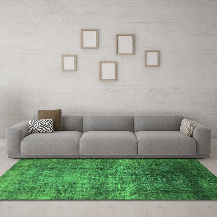 Machine Washable Oriental Green Industrial Area Rugs in a Living Room,, wshurb2676grn