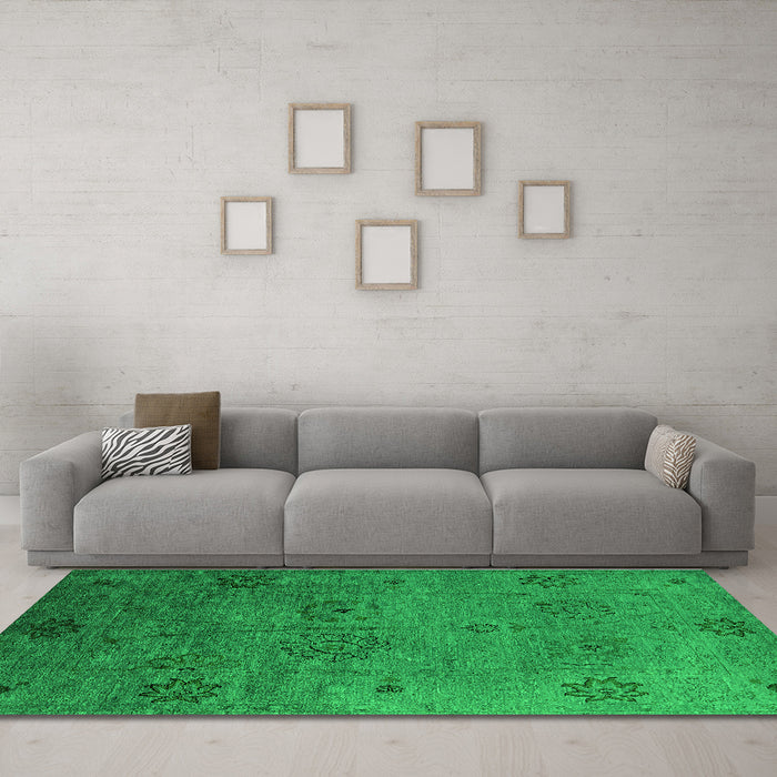 Machine Washable Oriental Green Industrial Area Rugs in a Living Room,, wshurb2679grn