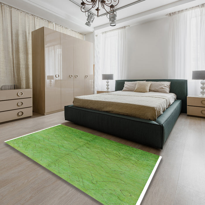 Mid-Century Modern Green Oriental Rug in a Bedroom, urb2682