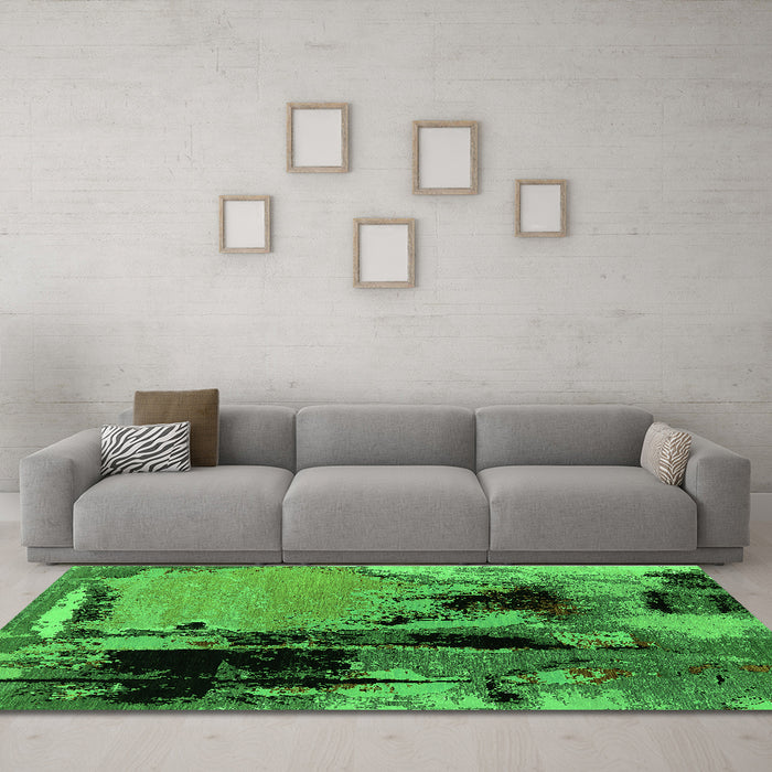 Machine Washable Oriental Green Industrial Area Rugs in a Living Room,, wshurb2684grn