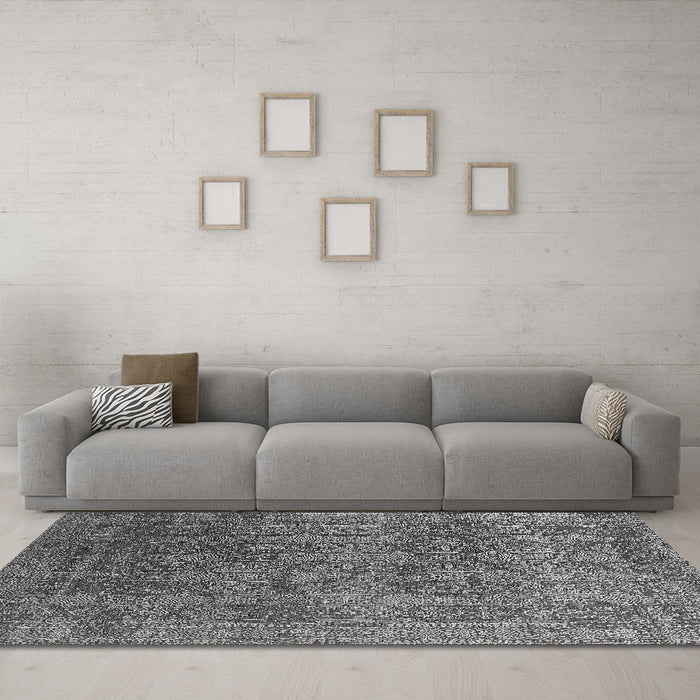 Machine Washable Oriental Gray Industrial Rug in a Living Room,, wshurb2689gry
