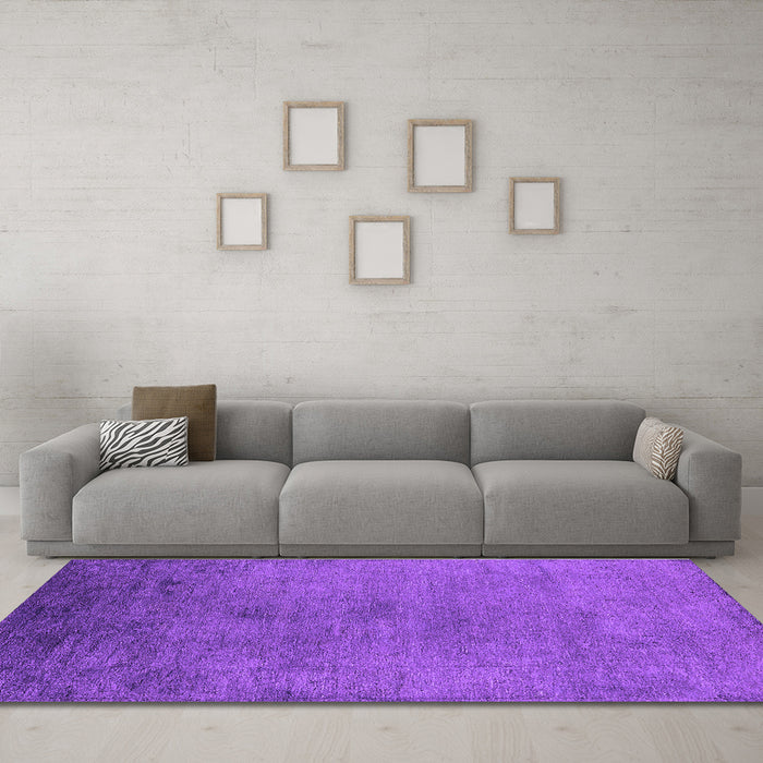 Machine Washable Oriental Purple Industrial Area Rugs in a Living Room, wshurb2690pur