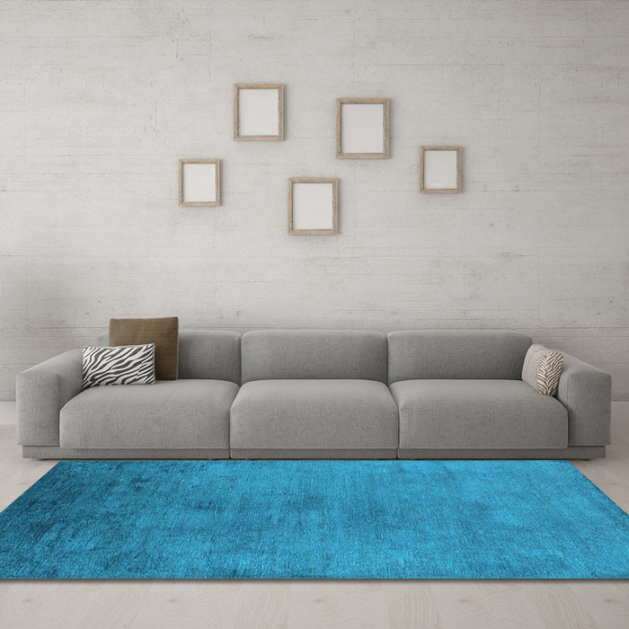Machine Washable Oriental Light Blue Industrial Rug in a Living Room, wshurb2690lblu