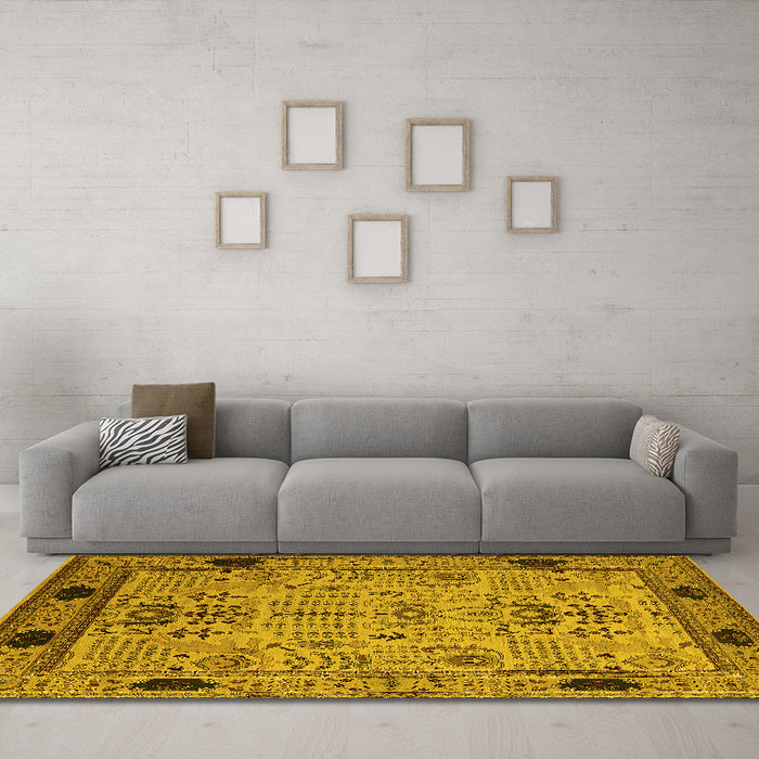Machine Washable Oriental Yellow Traditional Rug in a Living Room, wshurb2691yw