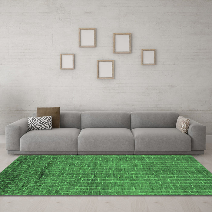 Machine Washable Oriental Emerald Green Industrial Area Rugs in a Living Room,, wshurb2692emgrn