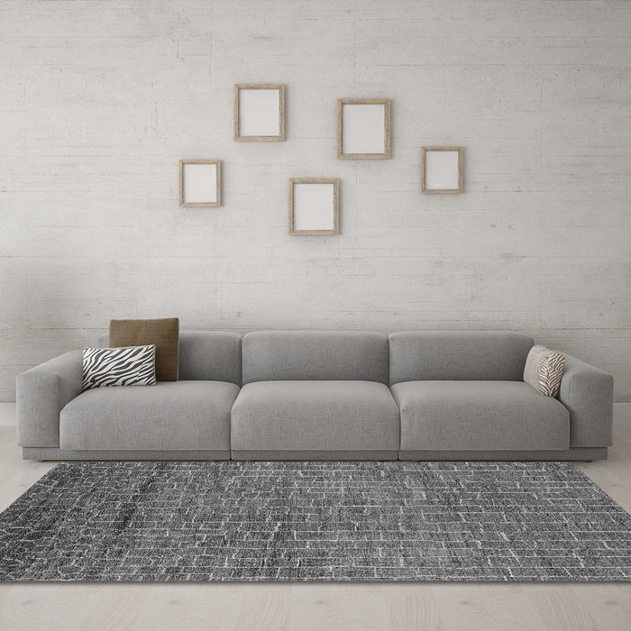 Machine Washable Oriental Gray Industrial Rug in a Living Room,, wshurb2692gry