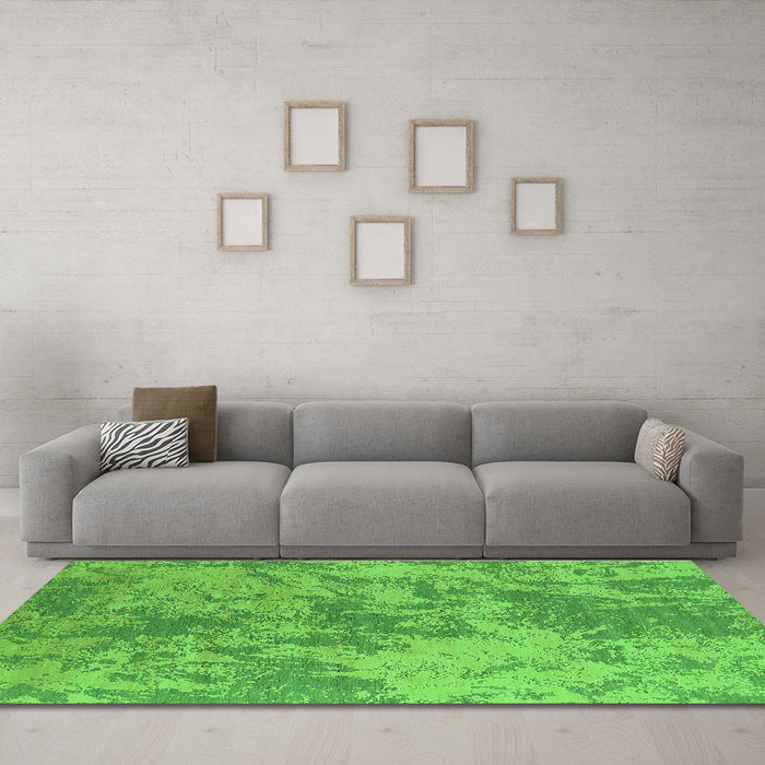 Machine Washable Oriental Green Industrial Area Rugs in a Living Room,, wshurb2693grn
