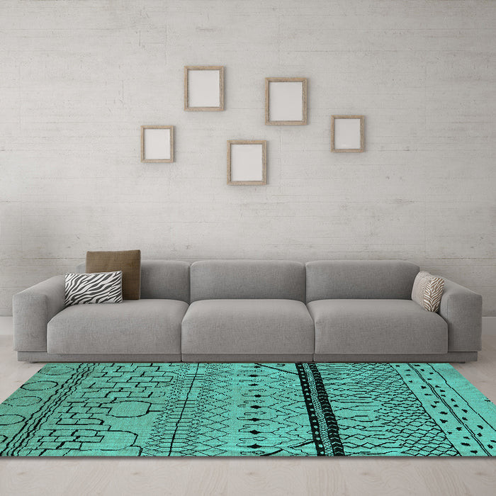 Machine Washable Solid Turquoise Modern Area Rugs in a Living Room,, wshurb2701turq