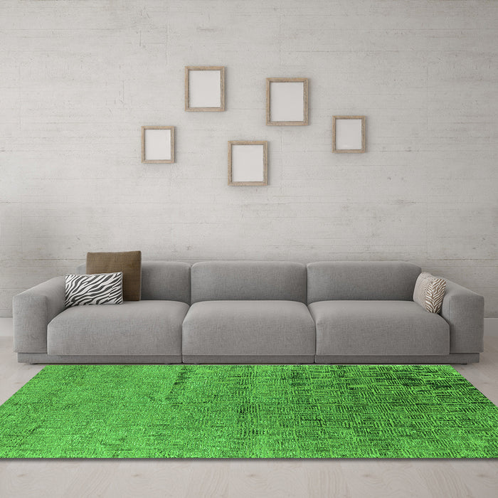 Machine Washable Oriental Green Industrial Area Rugs in a Living Room,, wshurb2702grn